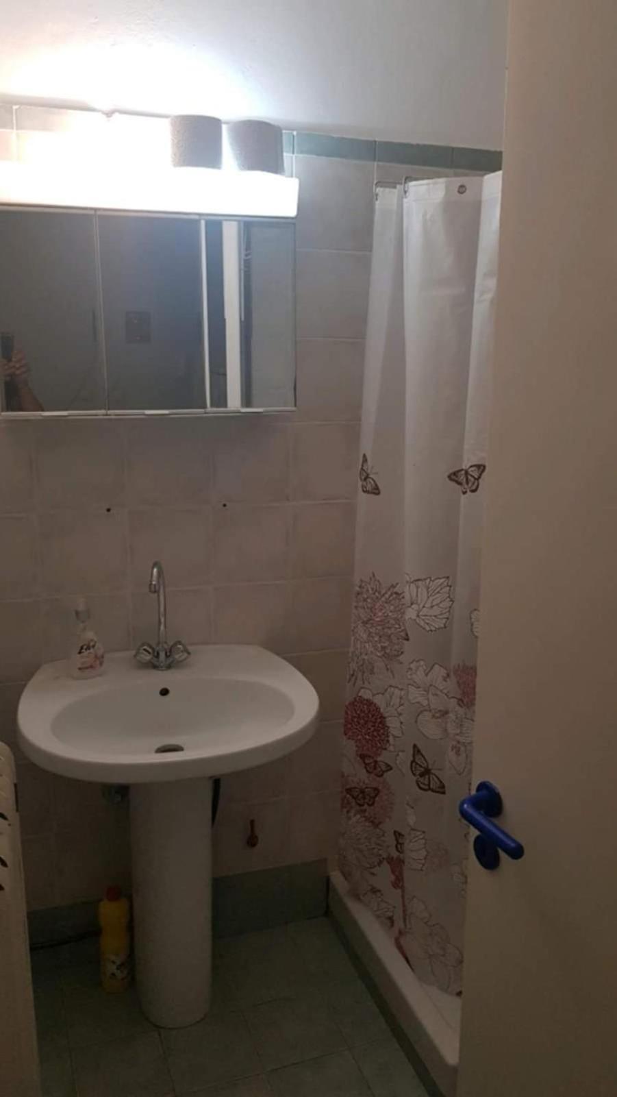 Central Apartments Eretria Bagian luar foto